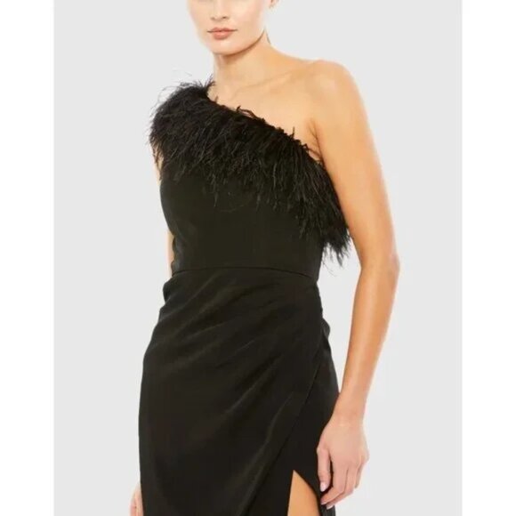 NWT Mac Duggal 68147 Black Feather Trim One Shoulder Draped Dress Sz 10 - Picture 2 of 7